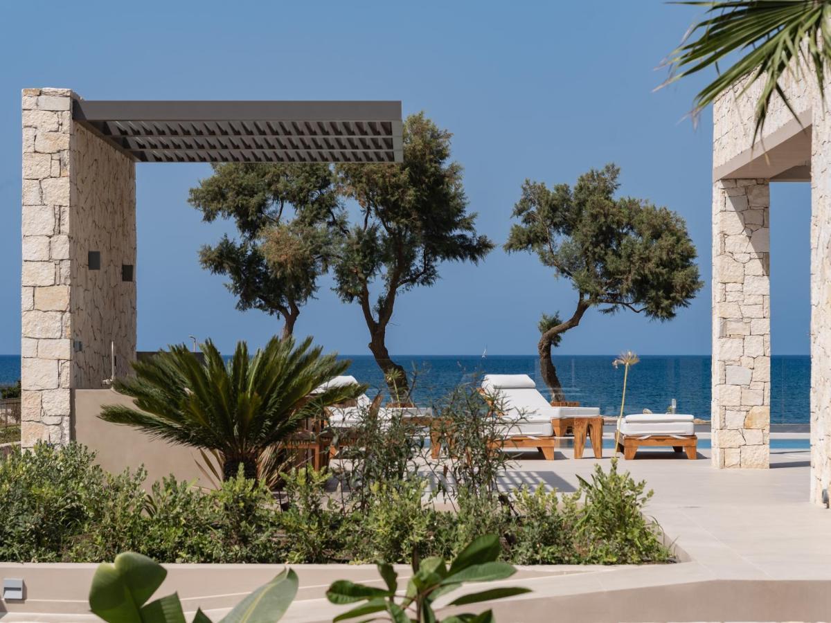 Artemis Seafront Villa, An Evanescence Sea Retreat, By Thinkvilla Tavronitis Eksteriør billede