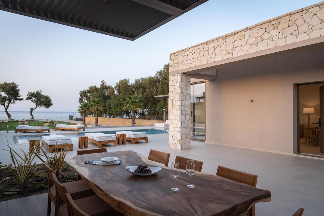Artemis Seafront Villa, An Evanescence Sea Retreat, By Thinkvilla Tavronitis Eksteriør billede