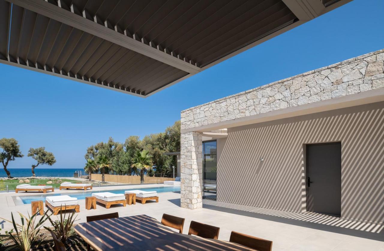 Artemis Seafront Villa, An Evanescence Sea Retreat, By Thinkvilla Tavronitis Eksteriør billede
