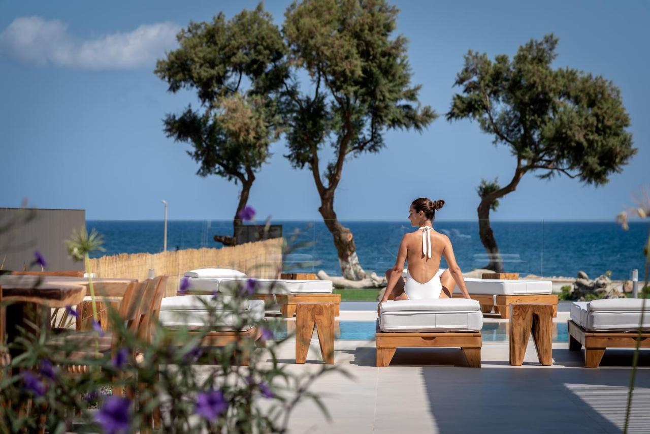 Artemis Seafront Villa, An Evanescence Sea Retreat, By Thinkvilla Tavronitis Eksteriør billede