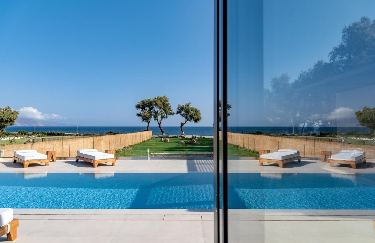 Artemis Seafront Villa, An Evanescence Sea Retreat, By Thinkvilla Tavronitis Eksteriør billede