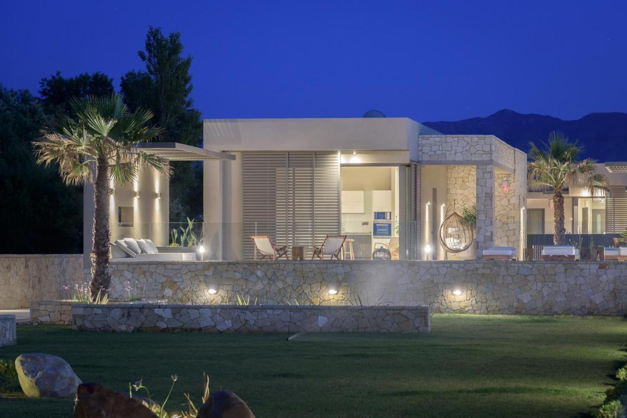 Artemis Seafront Villa, An Evanescence Sea Retreat, By Thinkvilla Tavronitis Eksteriør billede